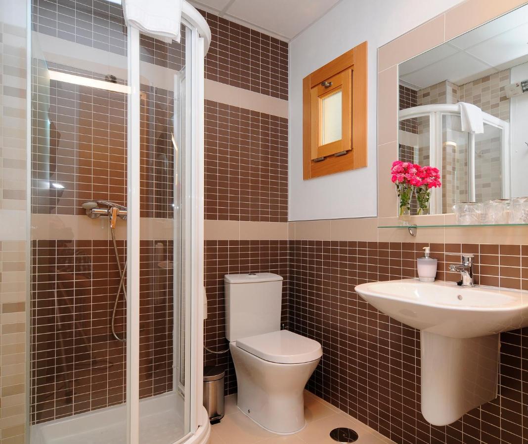 ホテルAmalurra Granada Caparacena 部屋 写真
